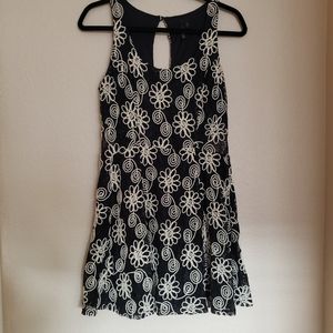 Medium Breautiful Lace Dress